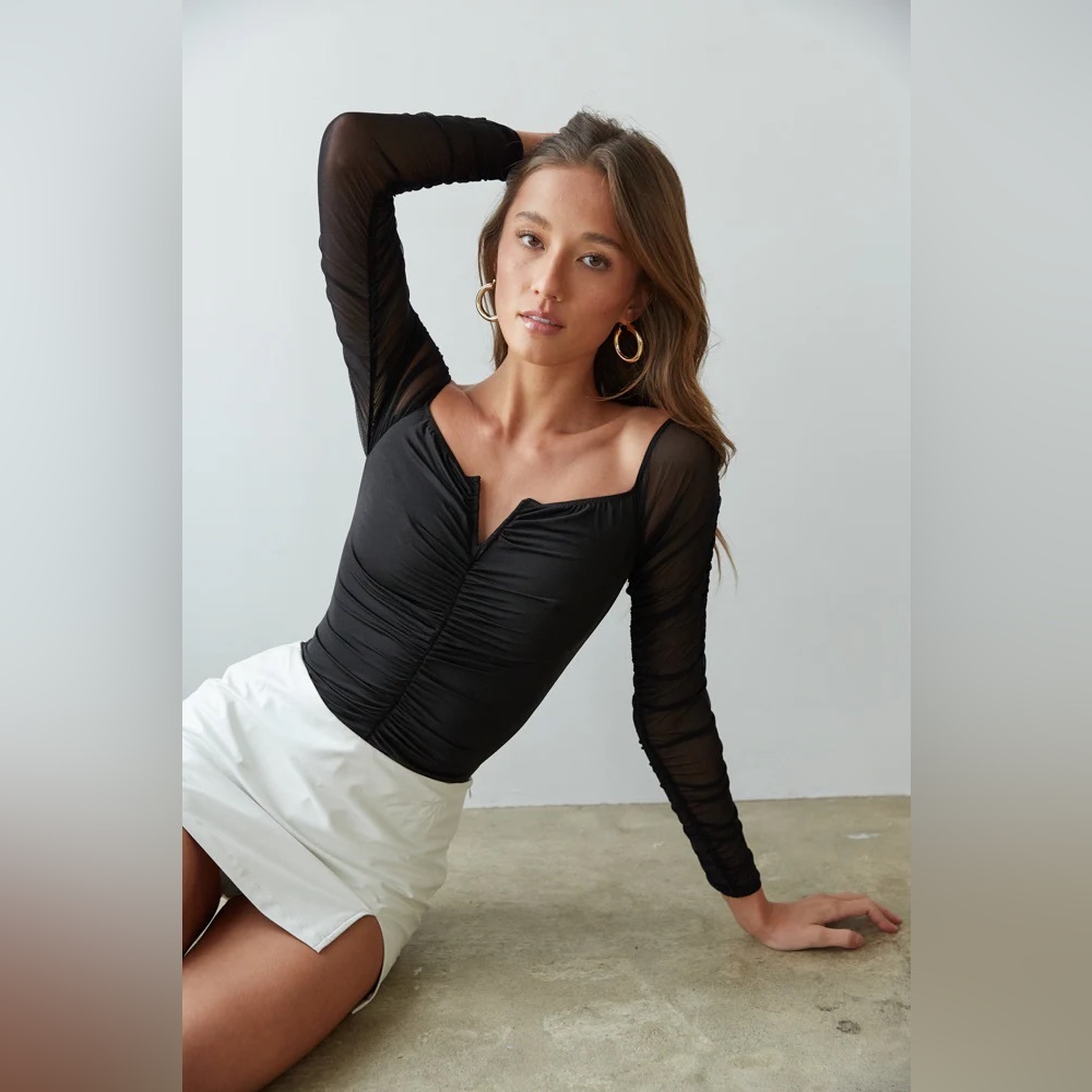 American Threads Black Ruched Mesh Long Sleeve Bodysuit Women’s Size Small
